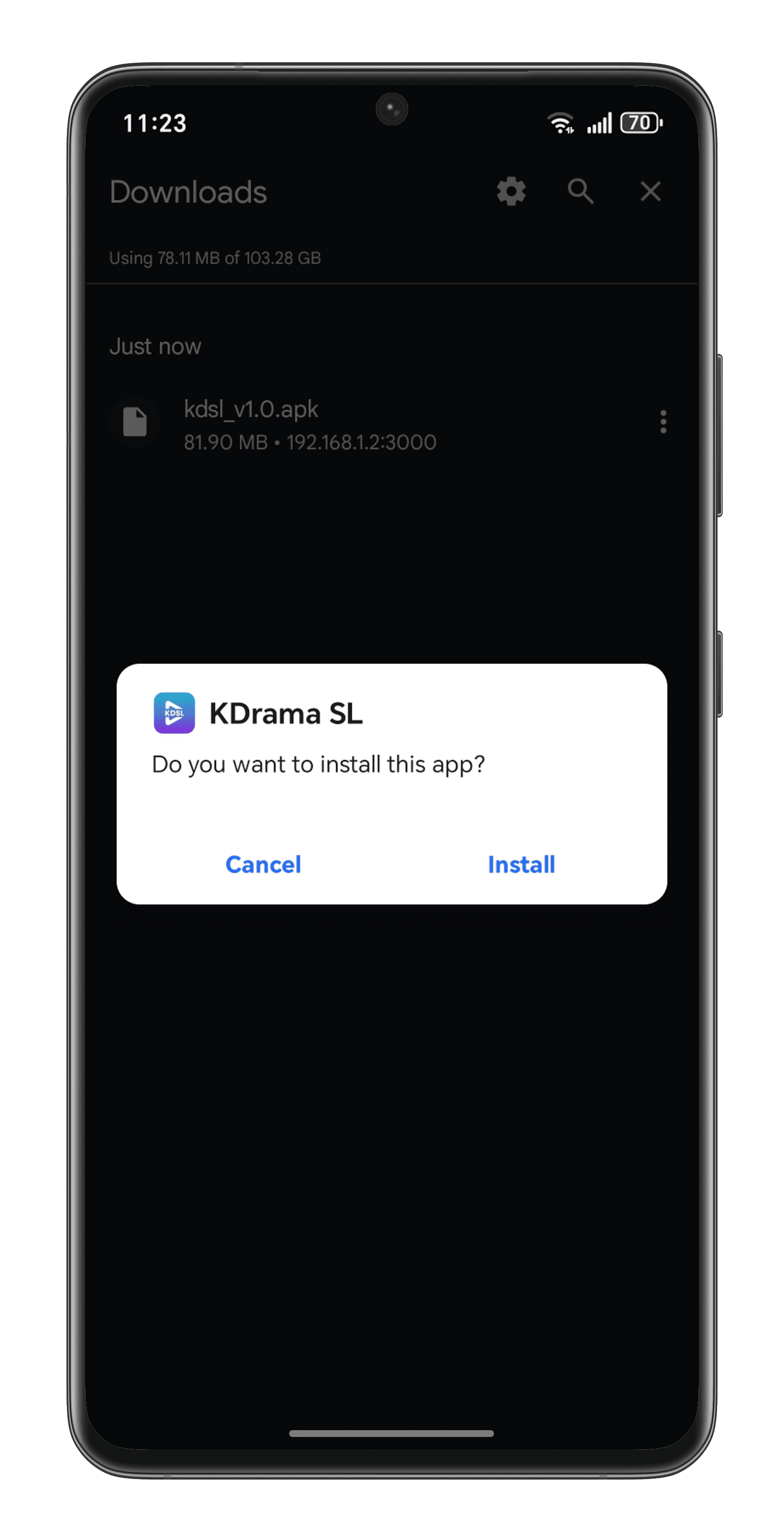 Google Play Protect screen showing This app looks safe with Install and Don't install buttons